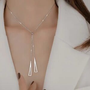 3/$30 NWT Sliding Adjustable Lariat Necklace